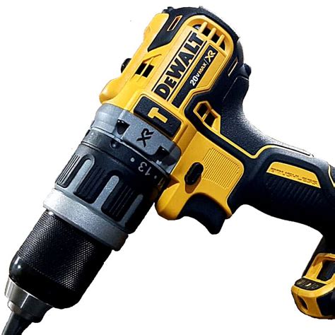 Parafusadeira DeWalt 20V: A Ferramenta Essencial para Profissionais e Entusiastas