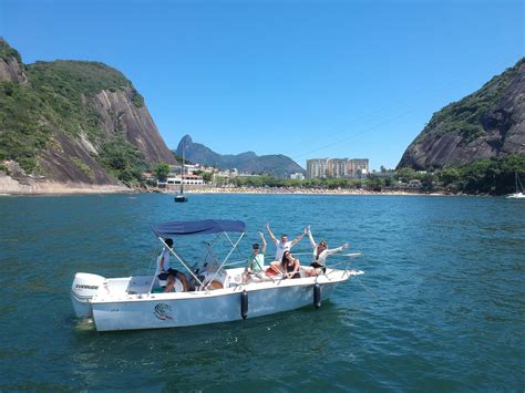 Passeios de Lancha no Rio de Janeiro: Um Guia Completo