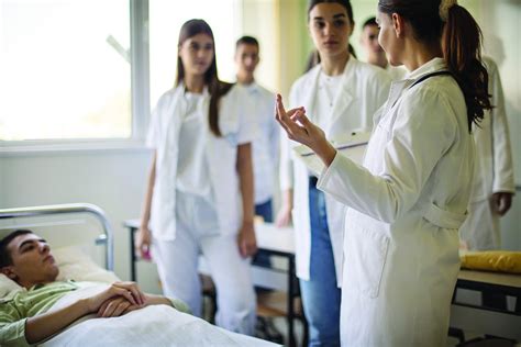 Patient Care Aide Training: A Comprehensive Guide to 12 Essential Steps