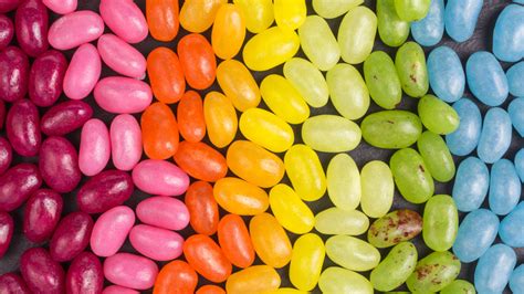 Pay attention to the color of the jelly bean.