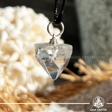 Pendants with Crystals: Enhance Your Well-being with Nature's Energetic Gifts