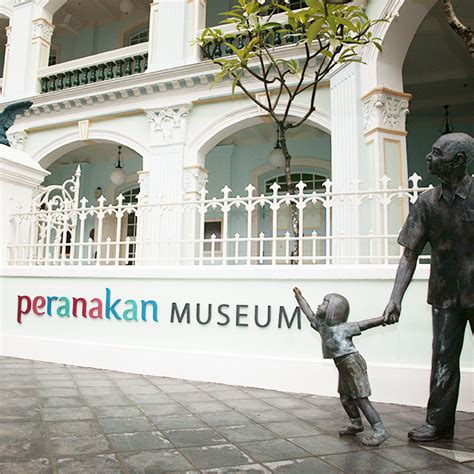 Peranakan Museum Singapore: 10,000 Years of History