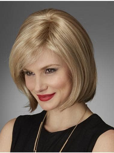 Perfect Chin Length Straight Blonde Layered Popular Wigs