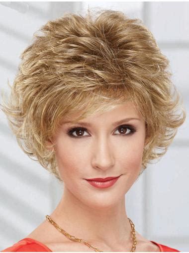 Perfect Chin Length Wavy Blonde Layered New Design Wigs 2025