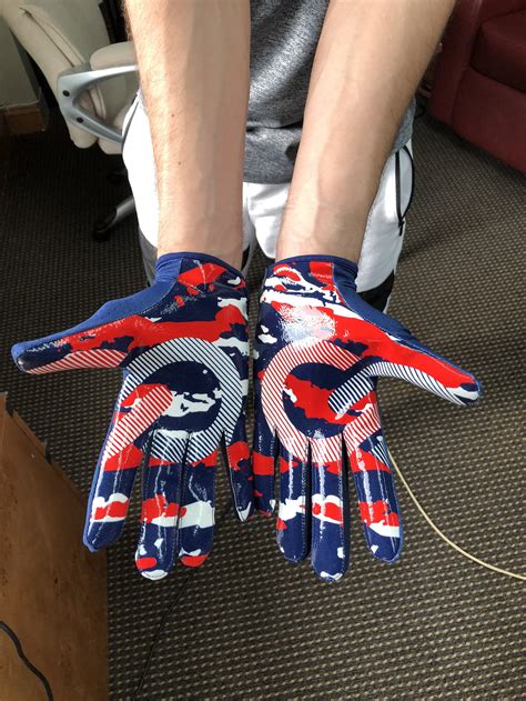 Personalized Football Gloves: Elevate Your Game to the Next Level