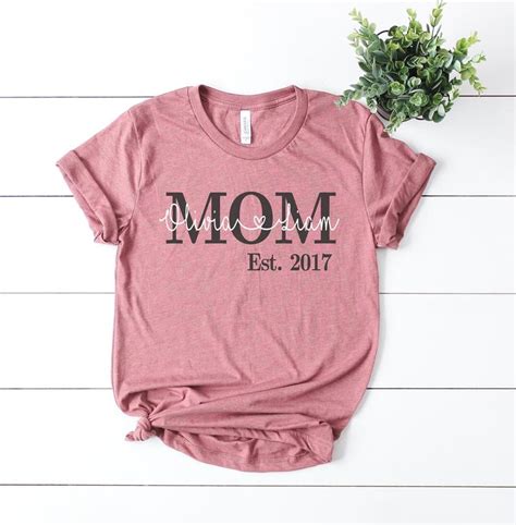 Personalized Mom Shirts: A Unique and Meaningful Expression of Motherhood