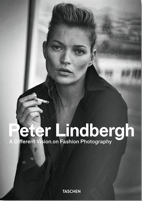 Peter Lindbergh A Different Vision on Fashion Photography Multilingual Edition Reader