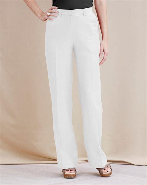 Petite Linen Trousers: A Wardrobe Essential for the Discerning Woman