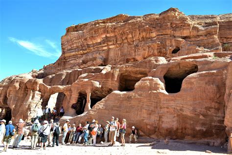 Petra Jordan: Exploring the Enchanting Tombs