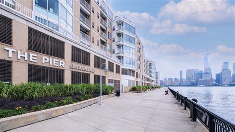 Pier Apartment Jersey City: Waterfront Living Elevated