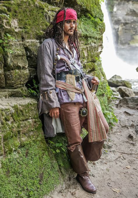 Pirates of the Caribbean: Embark on an Adventure in Disguise with Authentic Costumes