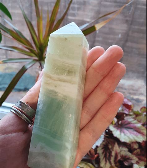 Pistachio Calcite: Uncover the 💚 Gem of Transformation and Abundance 💚