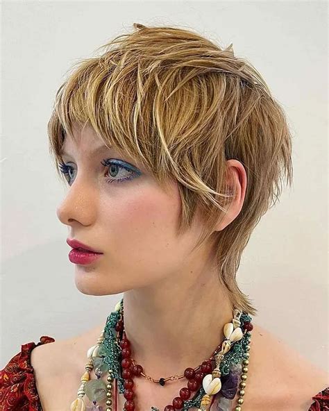 Pixie-Perücken: Das Geheimnis für einen rebellischen und eleganten Look