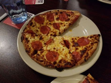 Pizza West Omaha NE: A Mouthwatering Guide to 10 Sensational Pizzerias