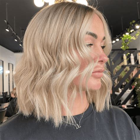 Platinum Blonde Bobs: A Comparison of the Leading Brands