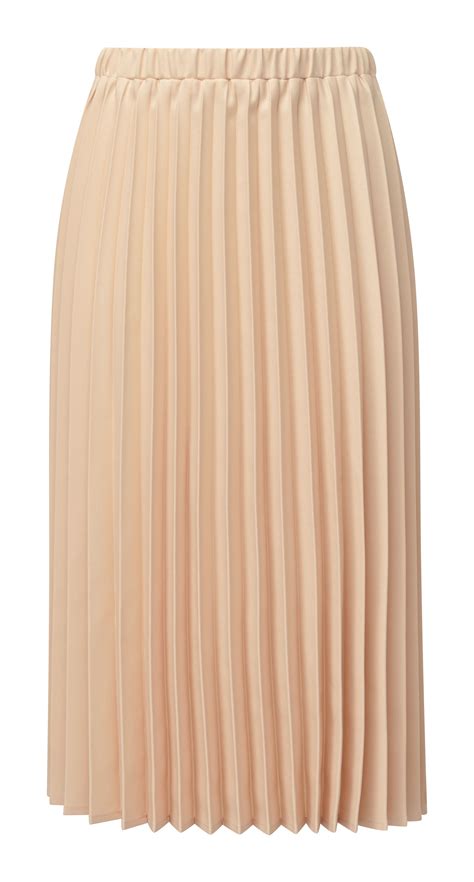 Pleated Skirts: The Timeless Fashion Essential for Women