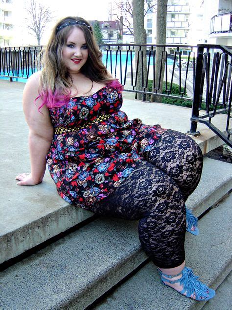 Plump Princess Courtney: Embracing Curves in a Body-Conscious World