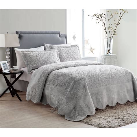 Plush Bedding and Linens: