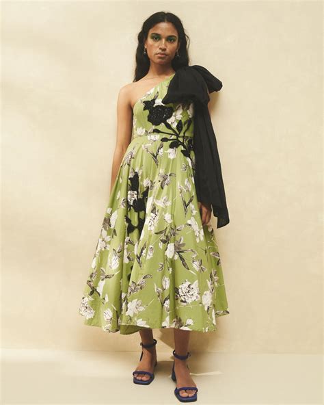 Poetry Clothing Dresses: 9,999 Ways to Express Yourself