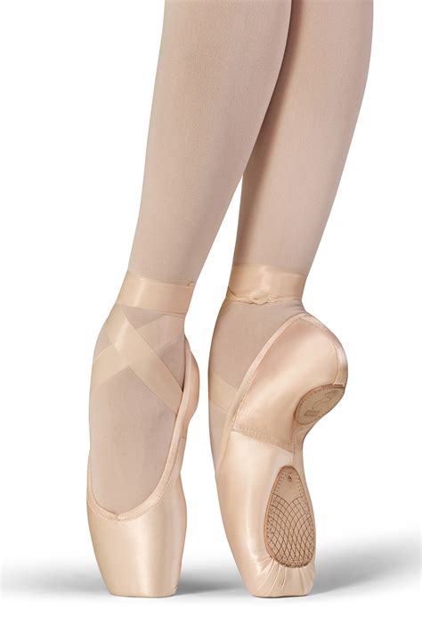 Pointe Shoes: