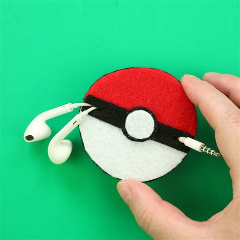 Pokemon Center Earphone accessory holder Reader