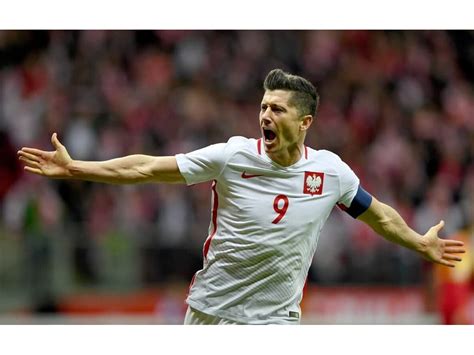 Polônia x Moldávia: Um Duelo de Gigantes do Futebol Europeu