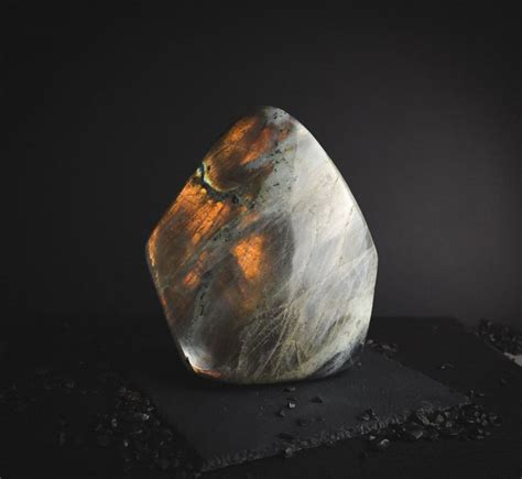 Polished Labradorite: A Shimmering Gemstone with Ethereal Beauty