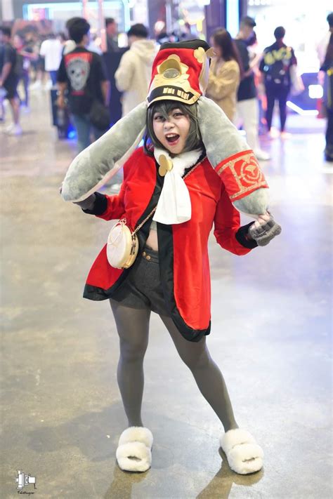 Pompom Cosplay: A Guide to Embracing Your Inner Fluffiness