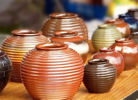 Pottery and Ceramics Design Sourcebook S Doc