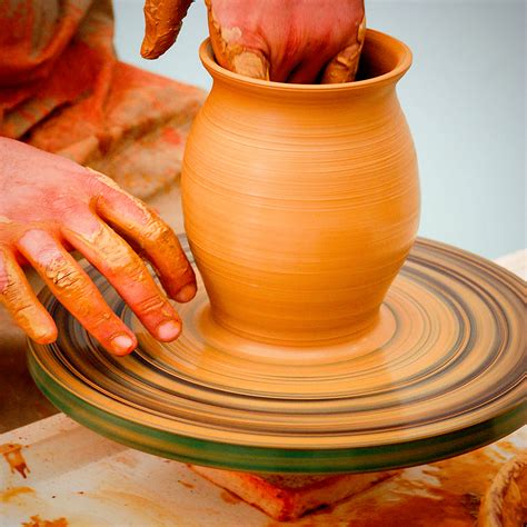 Pottery on the Wheel For Beginners Getting Started Making Ceramics on the Pottery Wheel PDF