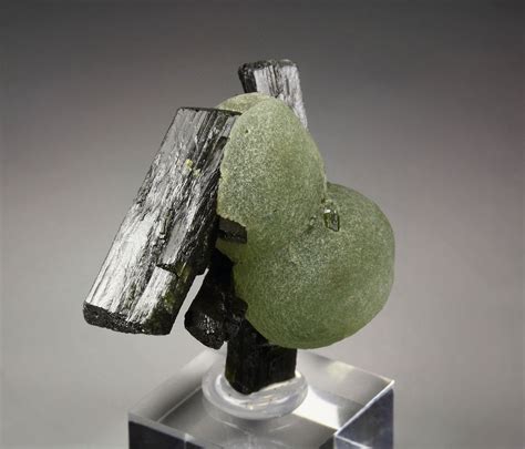 Prehnite on Epidote: A Synergistic Mineral Combination