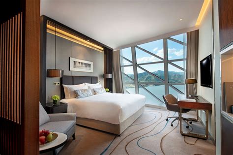 Premier Lake View Room: