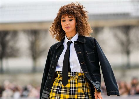 Preppy Clothes for Teenage Girls: A Style Guide to Elevate Your Wardrobe
