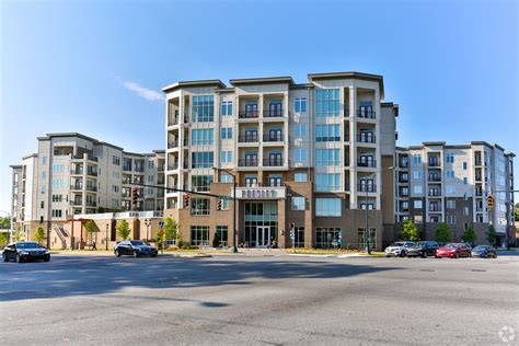 Presley Uptown Apartments Charlotte: 10000+ Reasons to Rent in Style