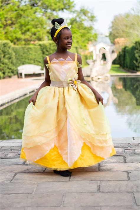 Princess Tiana's Yellow Dress: A Symbol of Hope and Achievement