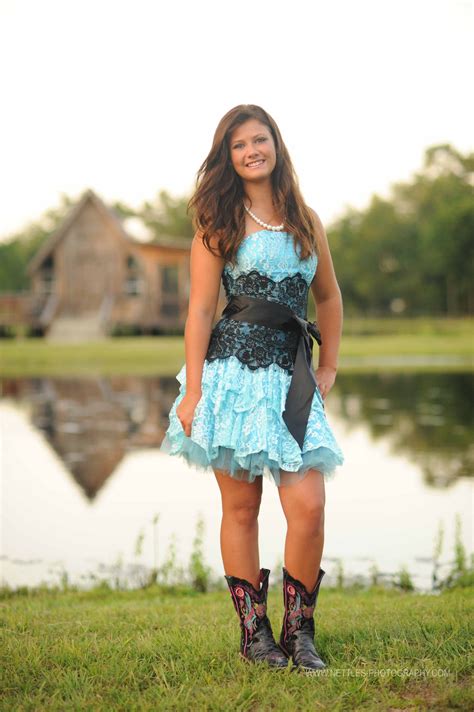 Prom Country Dresses: A Style Guide for the Perfect Outfit