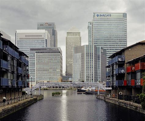 Promenade Station Exit A: Your Essential Guide to Exploring Canary Wharf