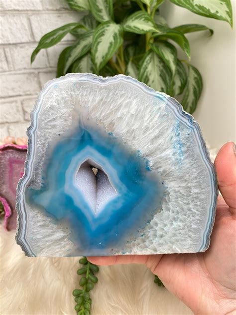 Properties of Teal Geode