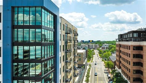Proximity to Downtown: