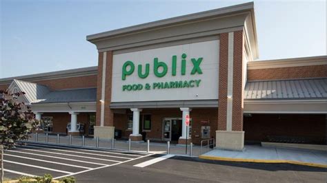 Publix at the Strand