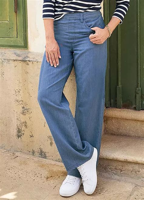 Pull into Comfort and Style: A Guide to Wide-Leg Pull-On Jeans