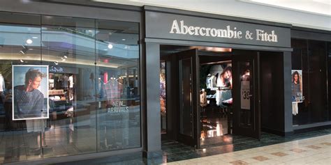 Q: What are the store hours for Abercrombie & Fitch Green Hills?