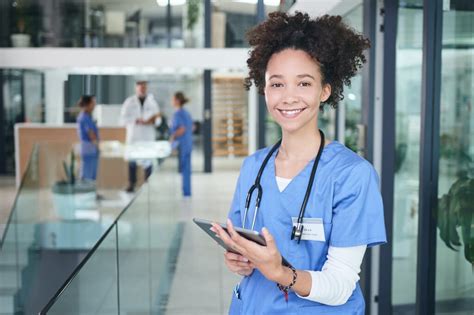 Qualities of a Good Healthcare Assistant: The 7 Essential Traits