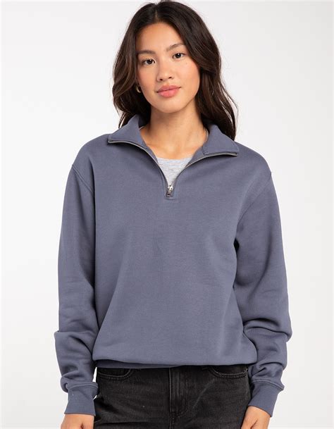 Quarter Zip Sweatshirts for Women: A Versatile Wardrobe Staple