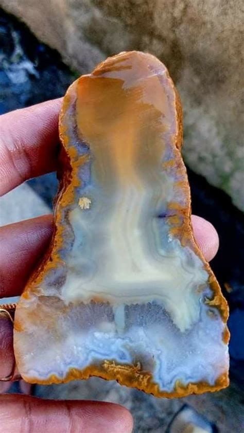 Quartz and Agate: The Versatile Wonders of Nature