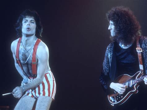 Queen Catalogue Sale