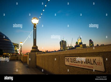 Queens Walk in the Dusk PDF