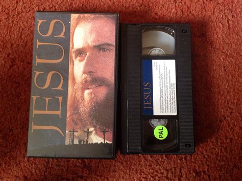 RARE I Just Saw Jesus 2003 EDITION With The Jesus Film Project and Campus Crusade For Christ PLUS FREE GIFT Christ The Power and The Passion Reader