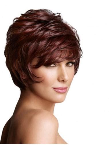 Radiant Layered Wavy Short Wigs