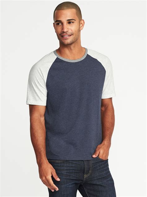 Raglan Tee Shirts: The Perfect Staple for Any Wardrobe